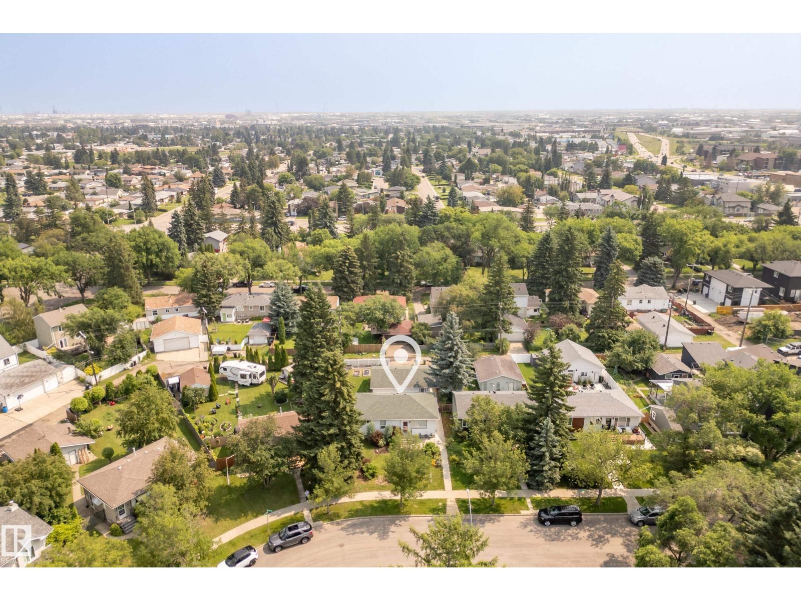 8419 77 ST NW - 47