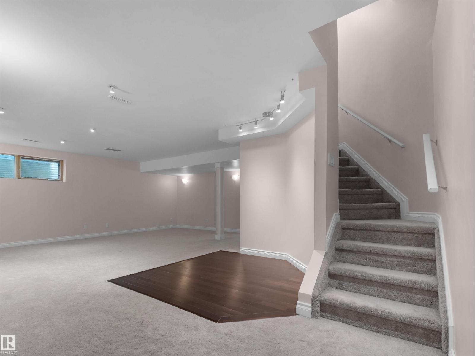 1932 67 ST SW - 44