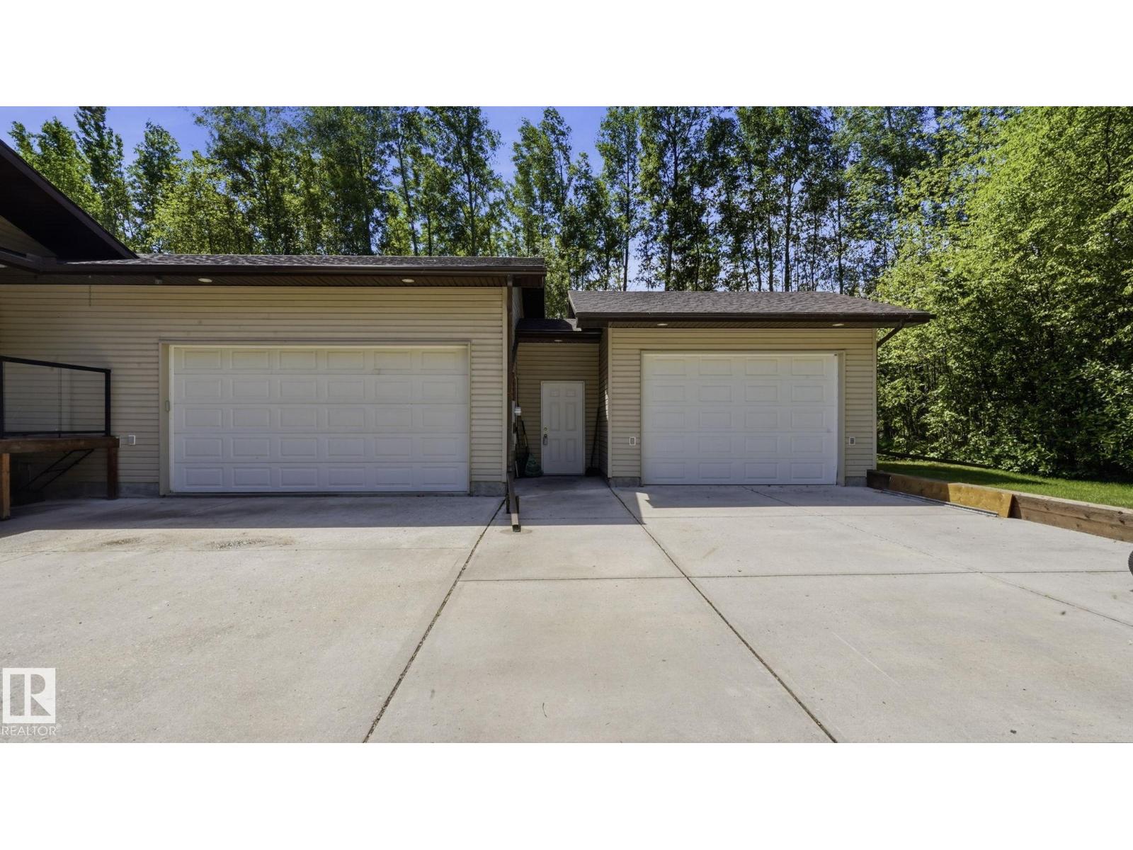#17 2414 TWP ROAD 522 - 34