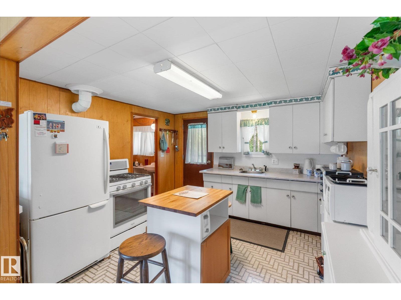#32 53113 RGE ROAD 44 - 17