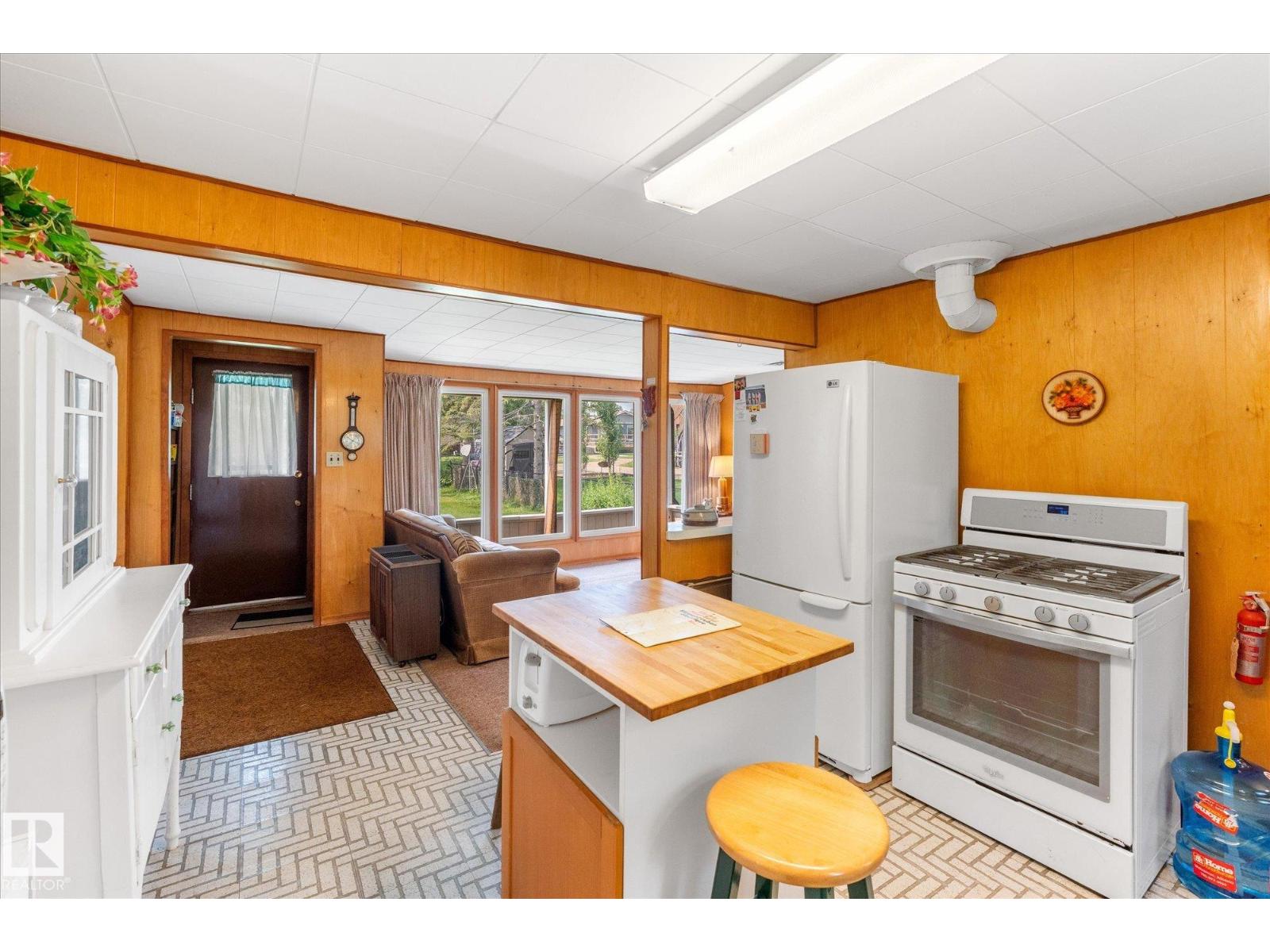 #32 53113 RGE ROAD 44 - 19