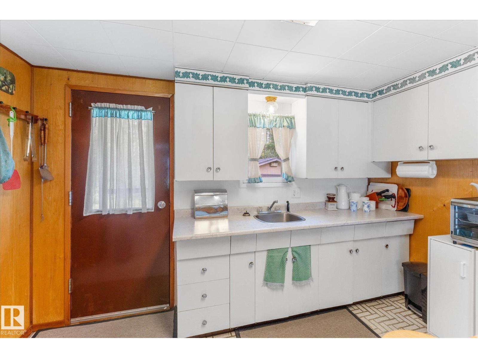 #32 53113 RGE ROAD 44 - 21