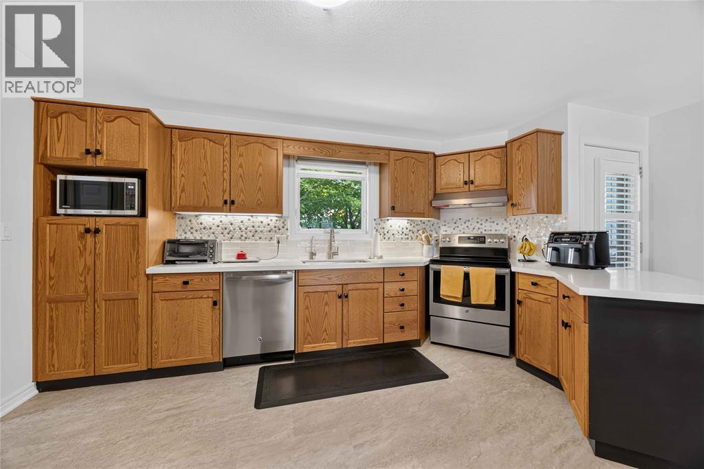 #367 5700 Blackwell Sideroad - 17