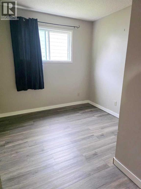 709 Hammond Drive South - Photo 9