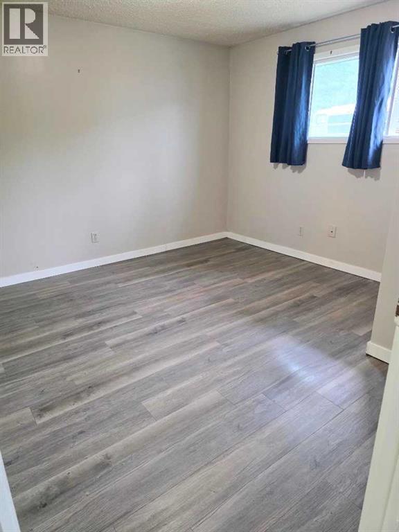 709 Hammond Drive South - Photo 7