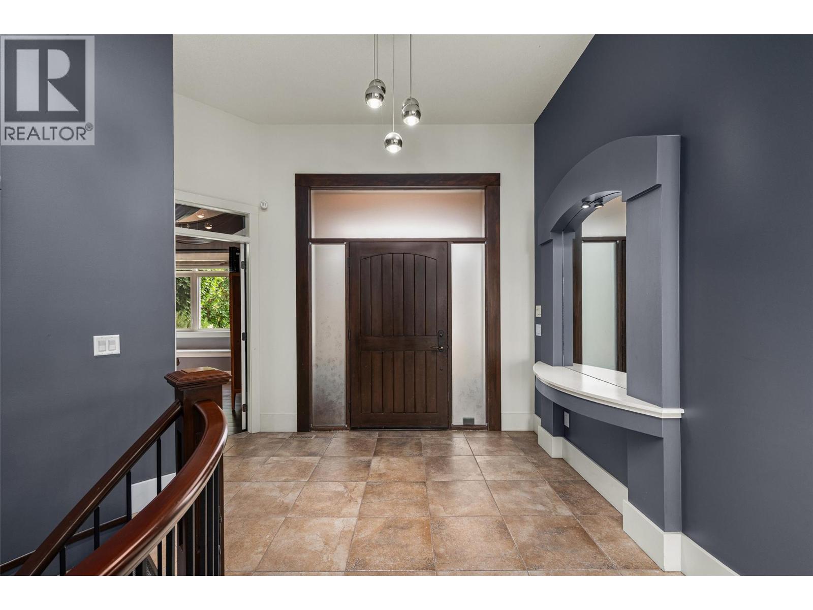  670 Devonian Avenue, Kelowna