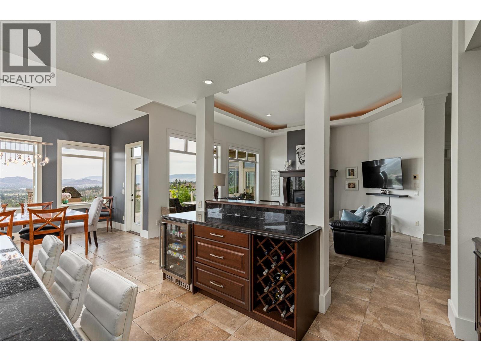  670 Devonian Avenue, Kelowna