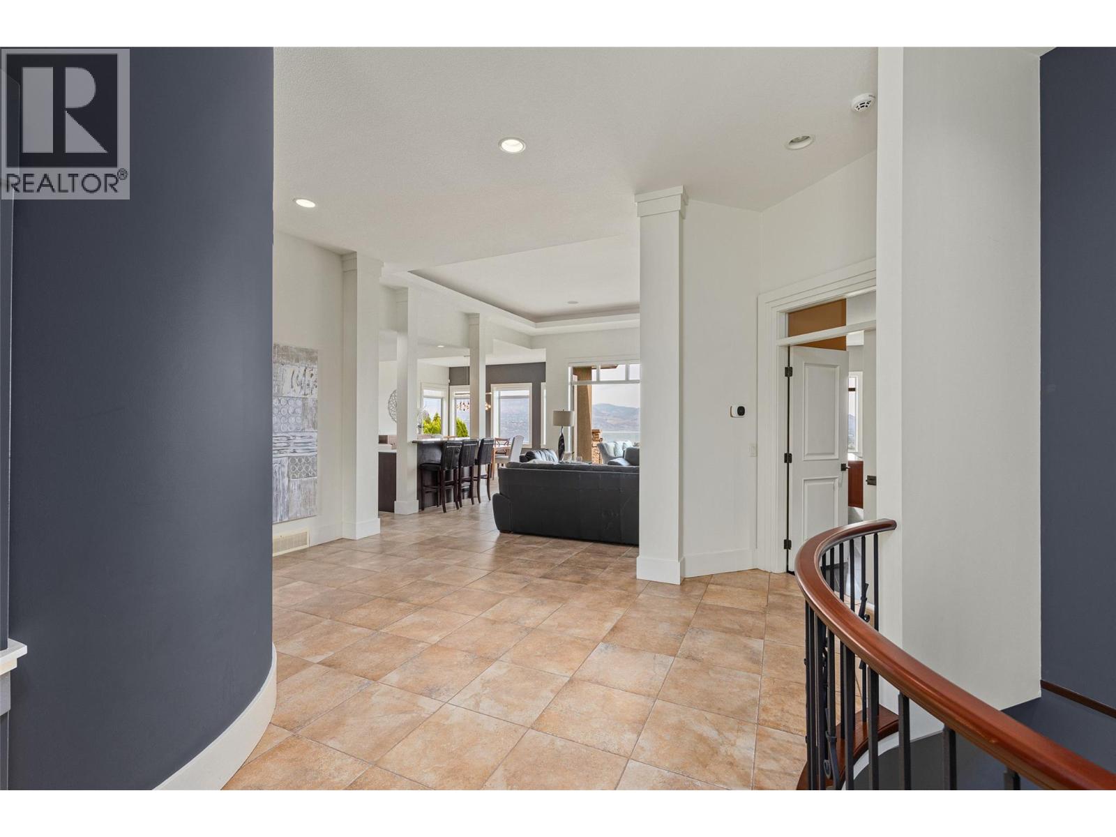  670 Devonian Avenue, Kelowna