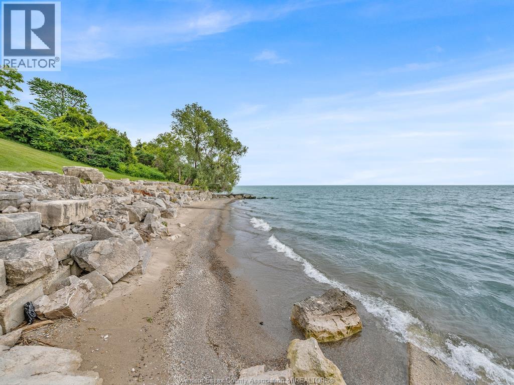 320 Seacliff DRIVE West - Image 15