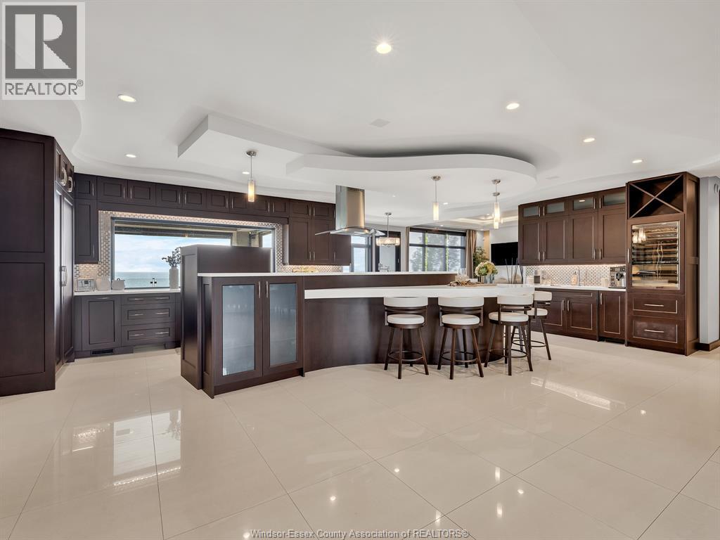 320 Seacliff DRIVE West - Image 19