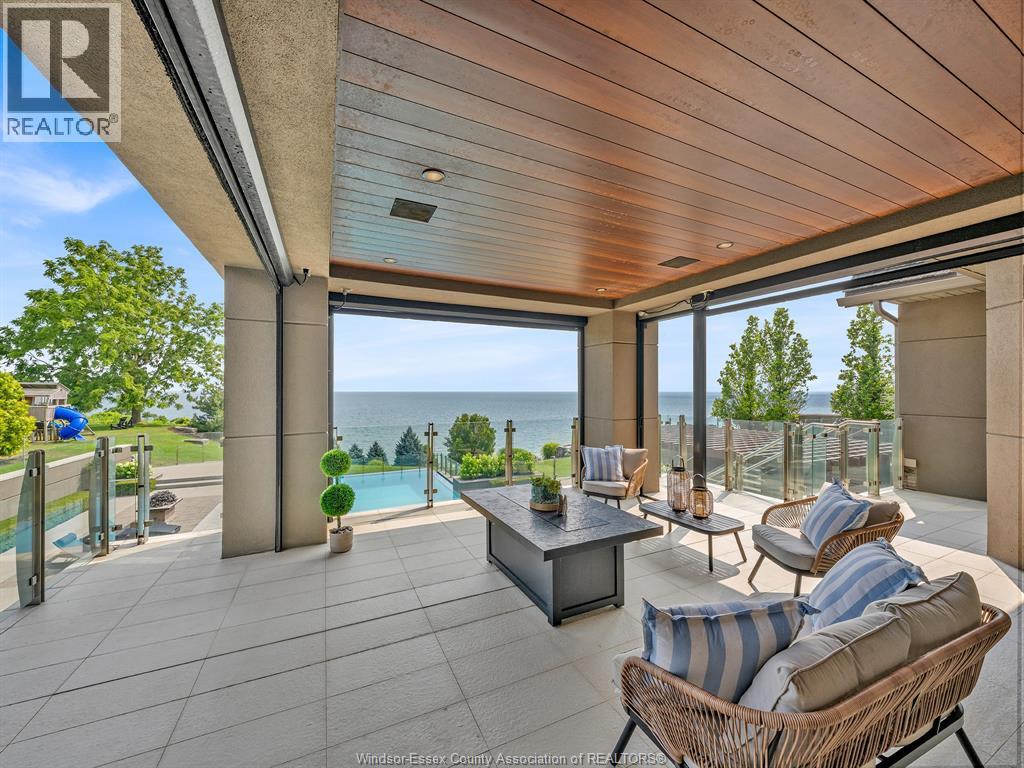 320 Seacliff DRIVE West - Image 23