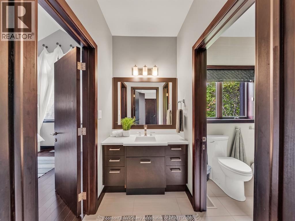 320 Seacliff DRIVE West - Image 30