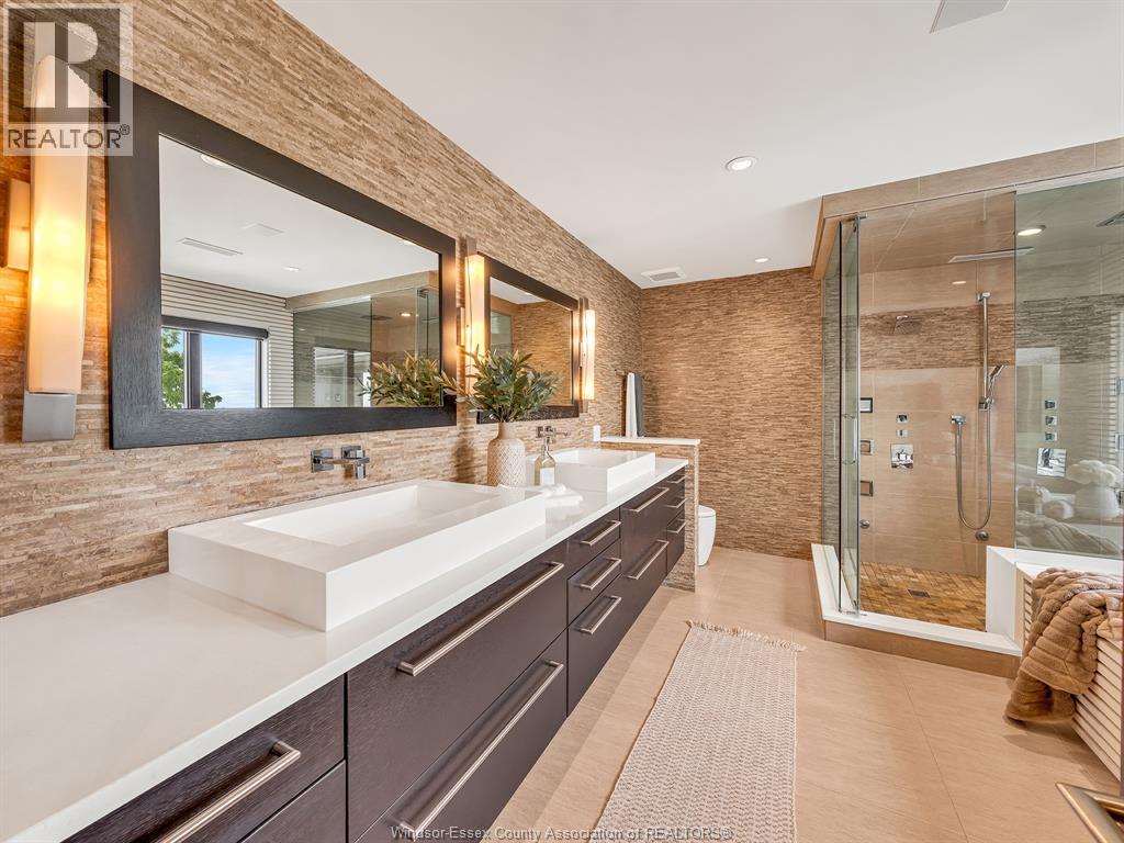 320 Seacliff DRIVE West - Image 39