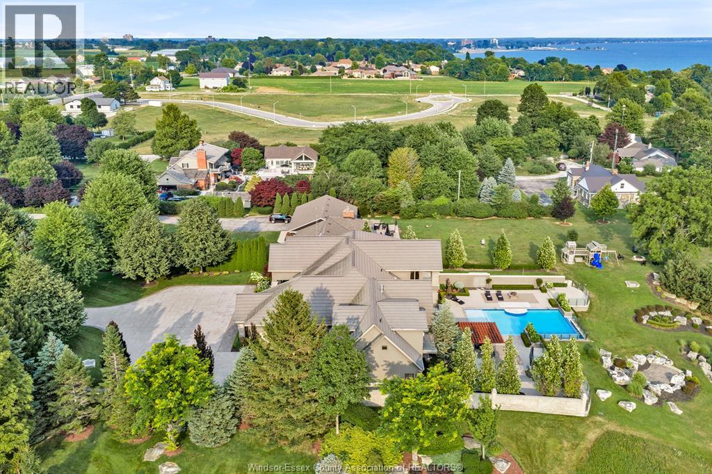 320 Seacliff DRIVE West - Image 5