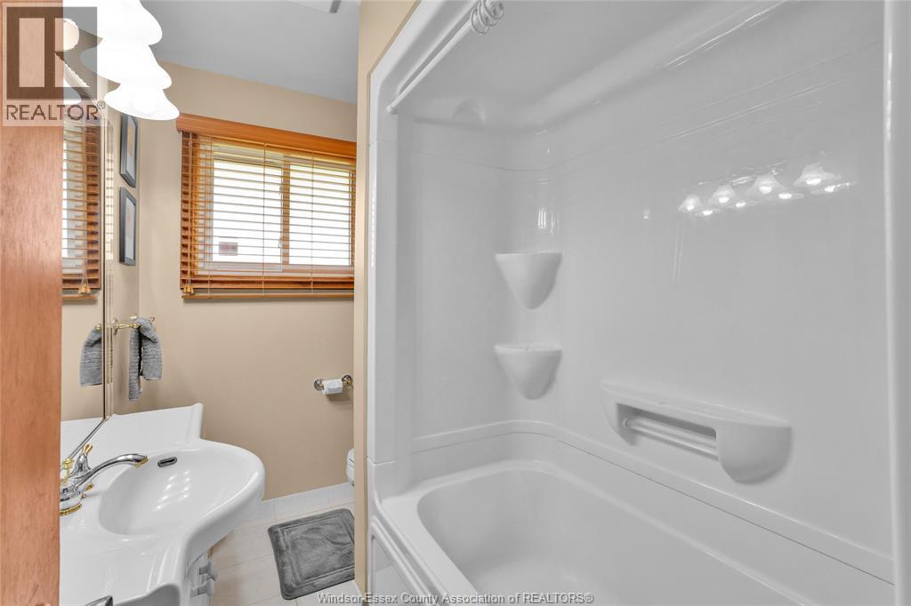 2171 WOODLAWN AVENUE - 10