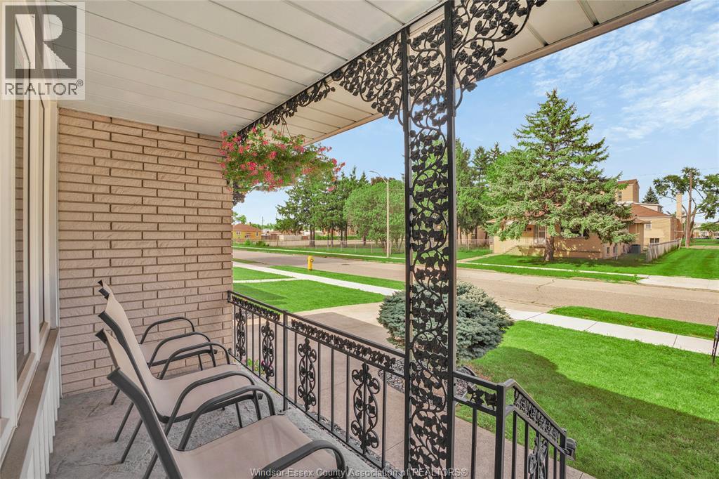 2171 WOODLAWN AVENUE - 30
