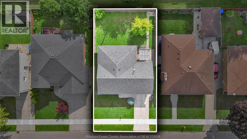 2171 WOODLAWN AVENUE - 34