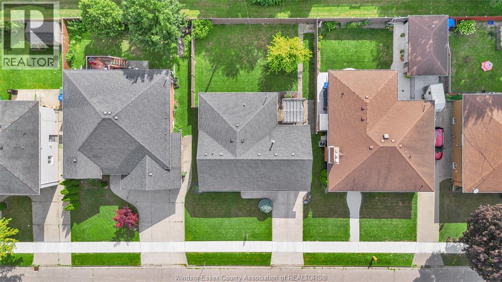 2171 WOODLAWN AVENUE - 35