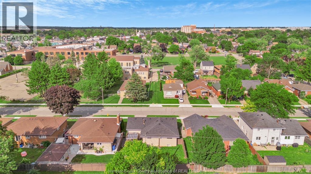 2171 WOODLAWN AVENUE - 36