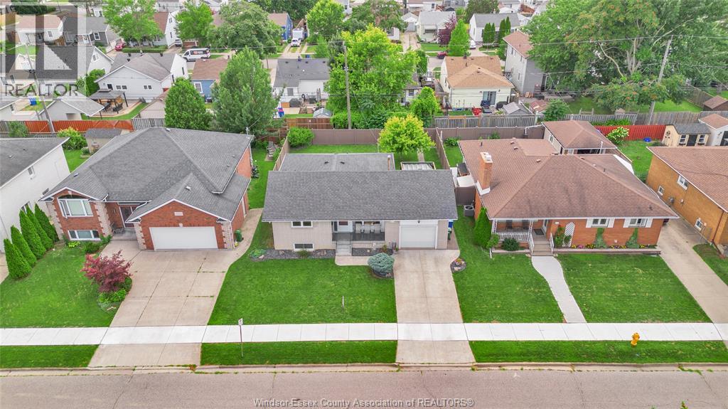 2171 WOODLAWN AVENUE - 39