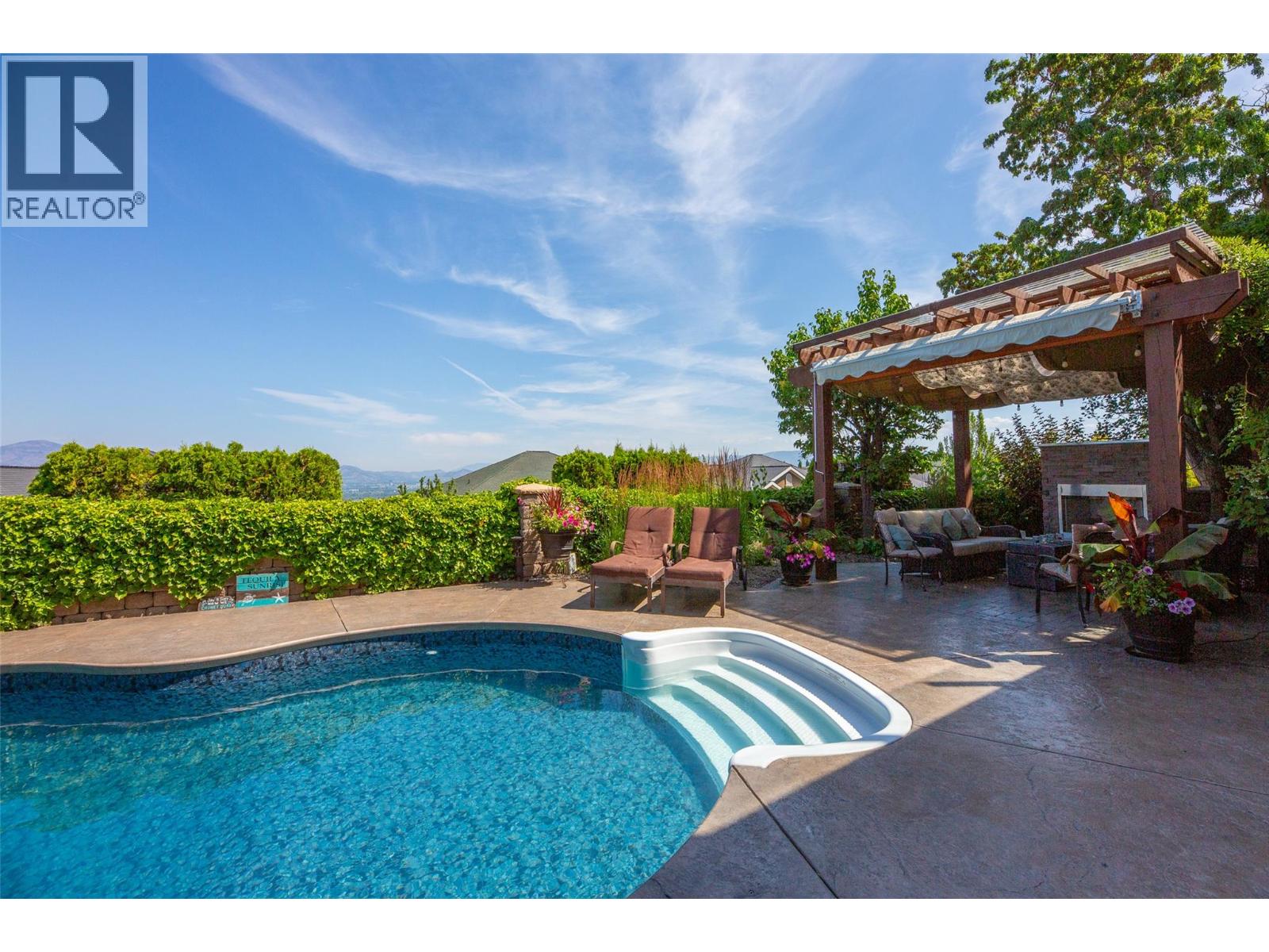  670 Devonian Avenue, Kelowna