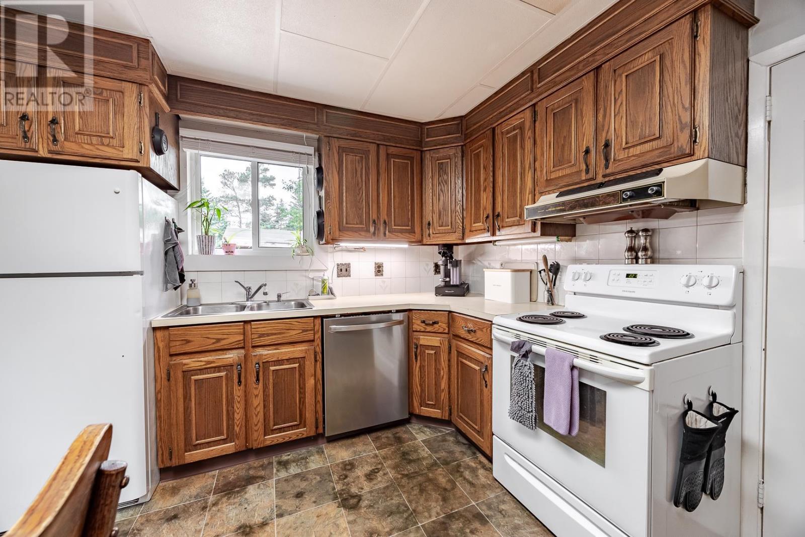 1569 Leigh's Bay Rd - 10