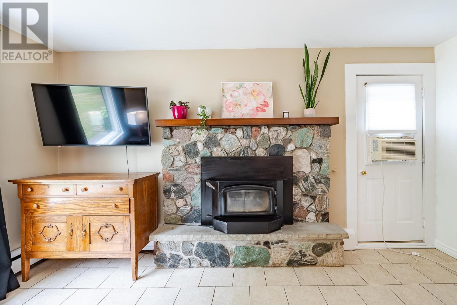 1569 Leigh's Bay Rd - 13