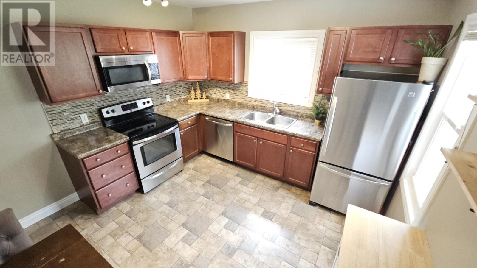 1325 Wallbridge AVE - 6