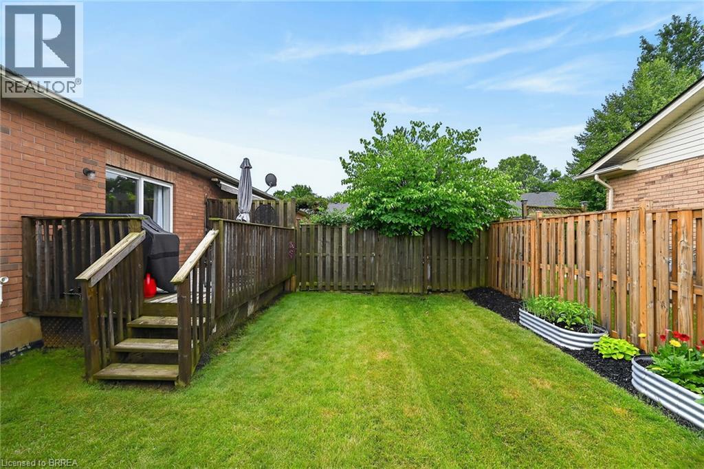 #11 54 GARDEN Avenue - 32