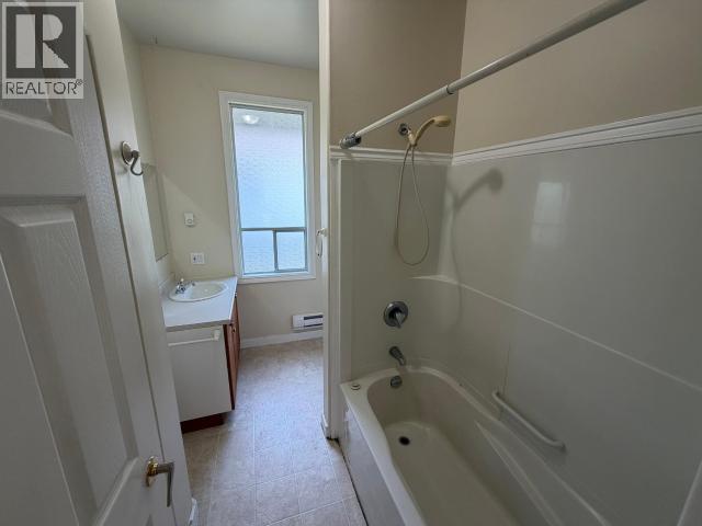 6339 SYCAMORE STREET, Powell River