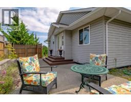 1731 Dar's Pl, Qualicum Beach, BC V9K2S3 Photo 41