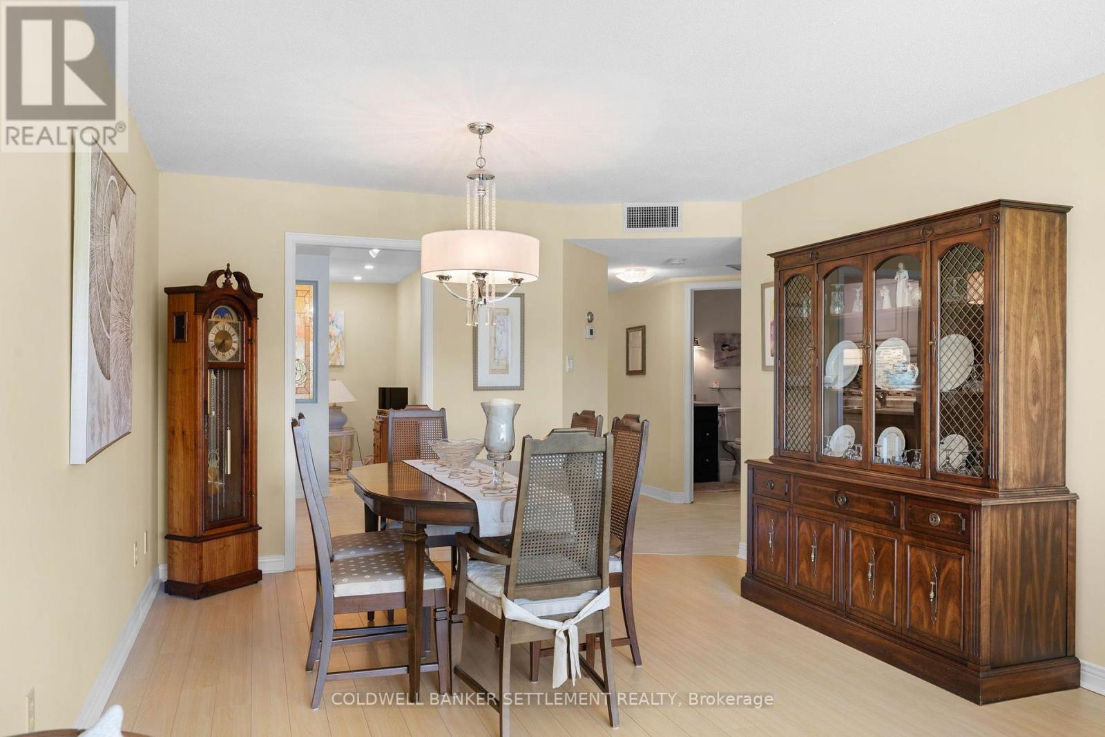#303 19 JOHN STREET - 13