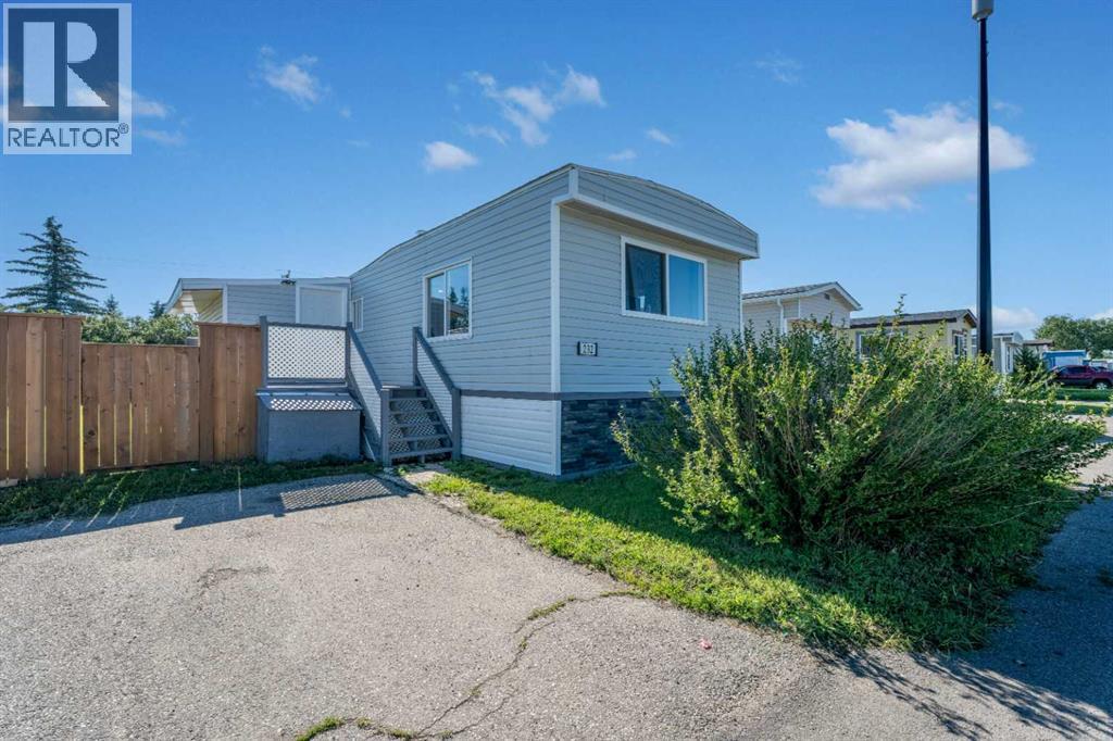 232 Polar Avenue NE - 36
