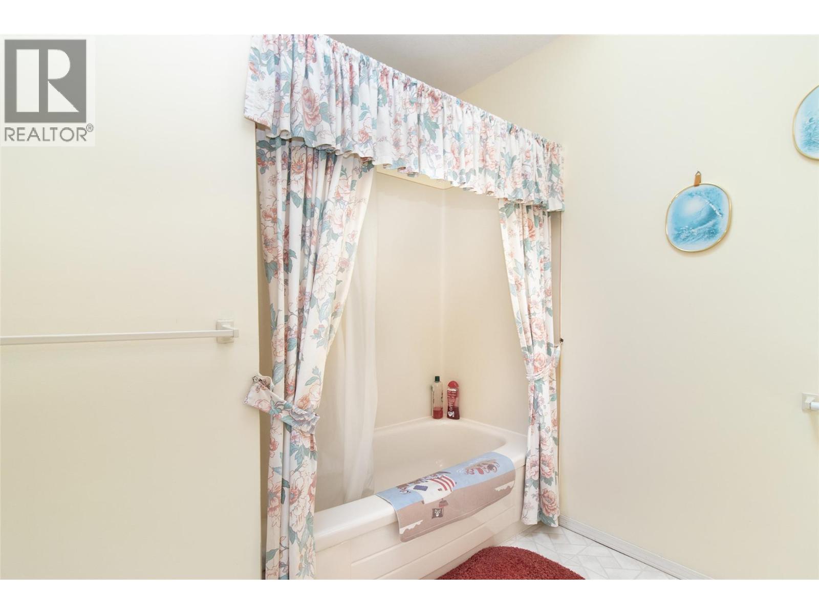 3855 Tillicum Court - 24