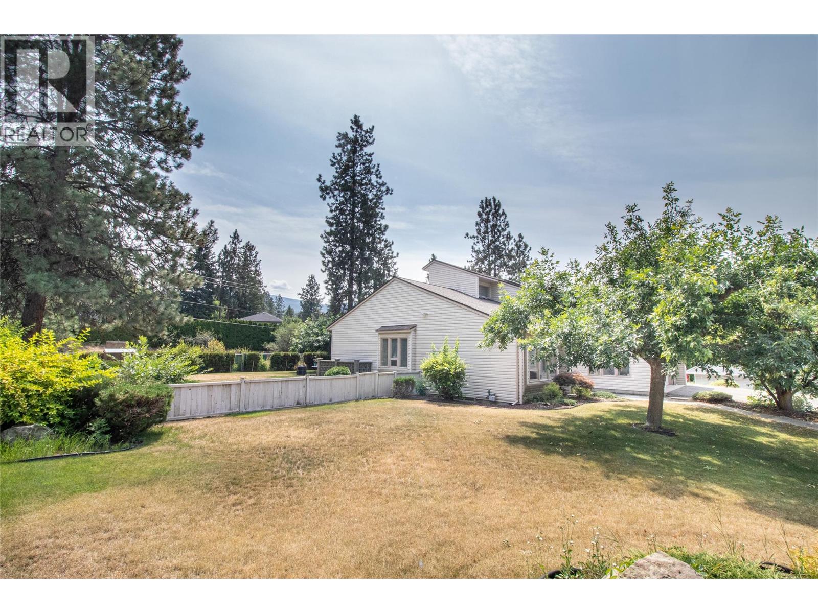 3855 Tillicum Court - 41