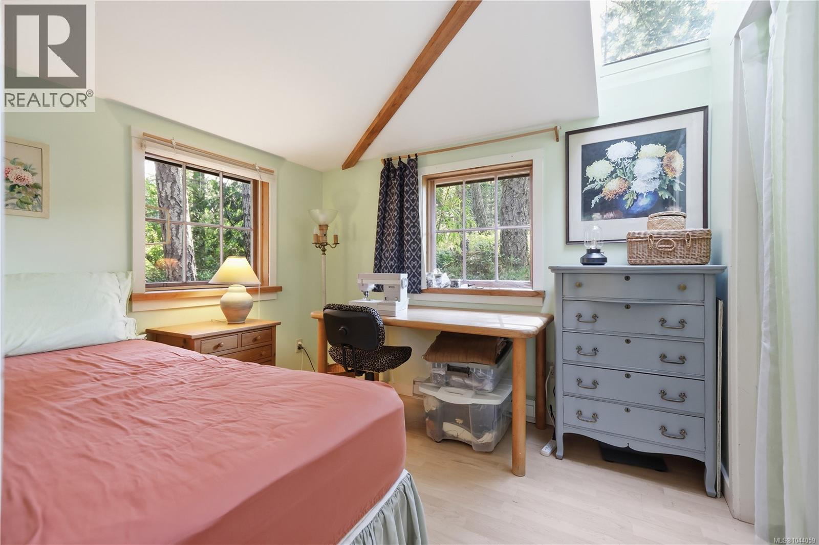 190 McLennan Dr - 35