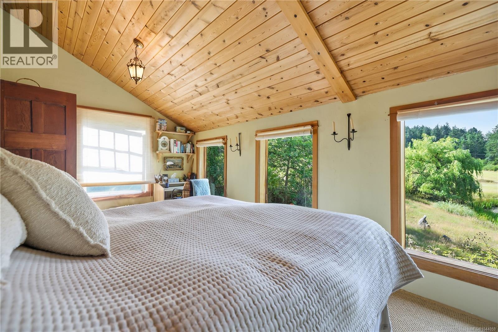190 McLennan Dr - 42