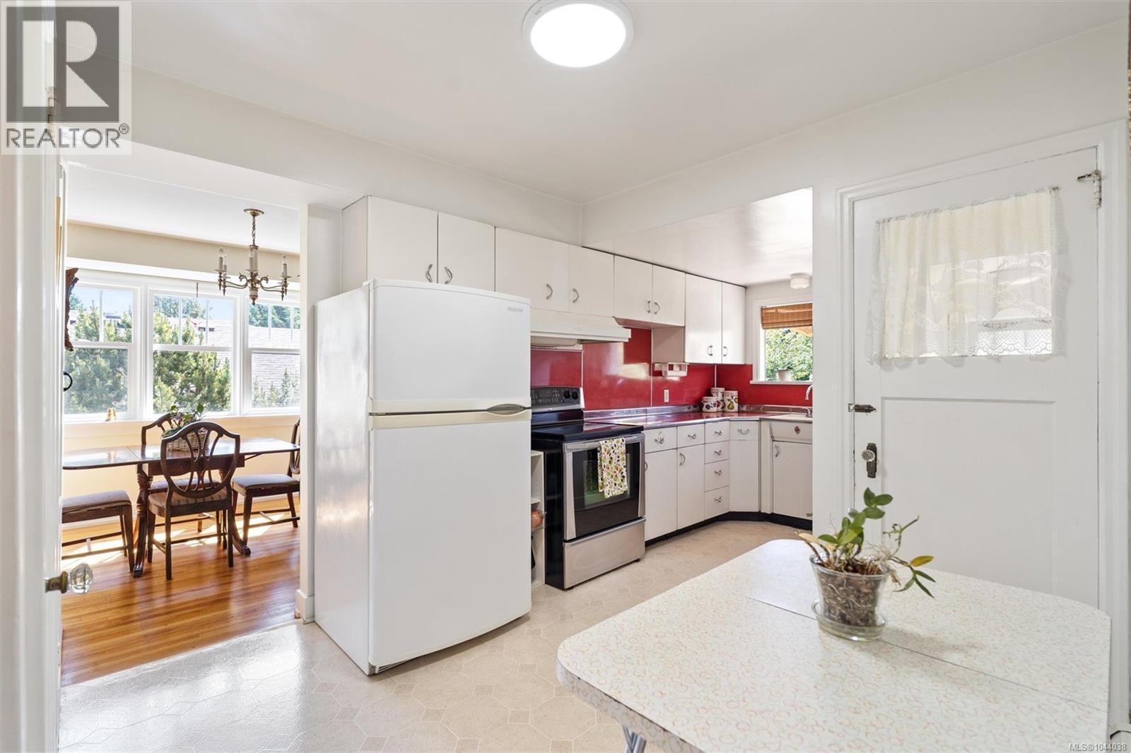 2183 Central Ave - 24
