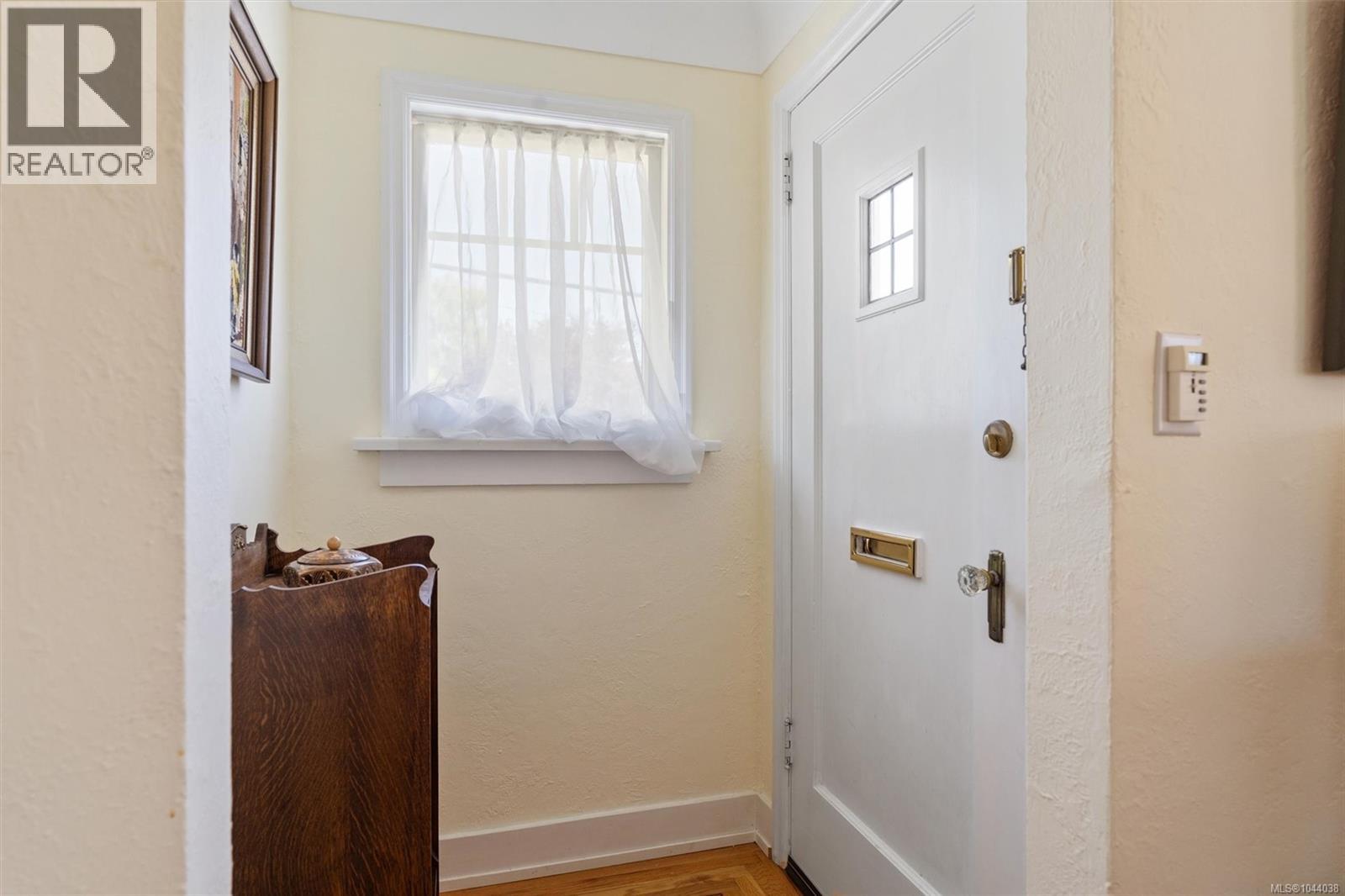 2183 Central Ave - 6