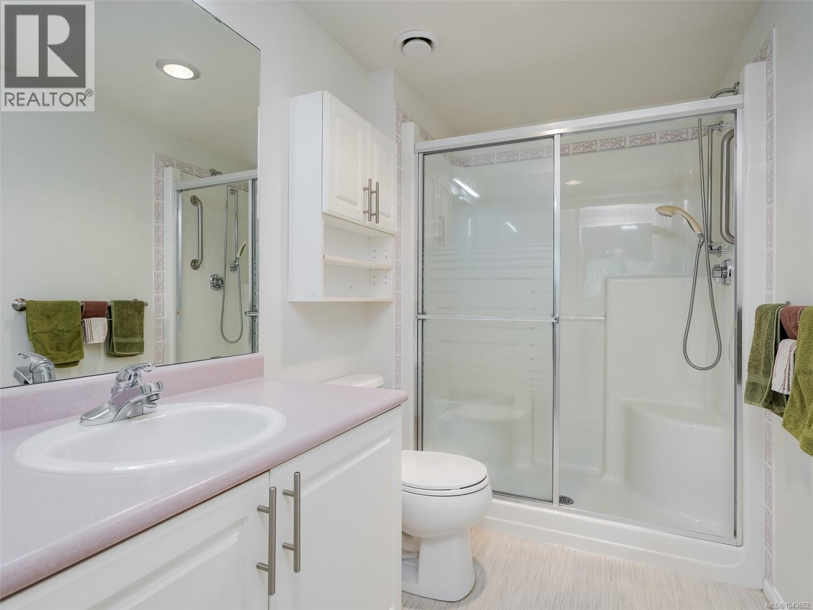 #304 1485 Garnet Rd - 12