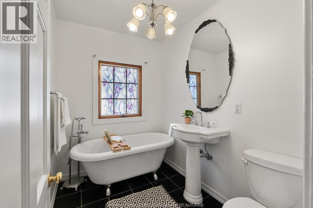 2443 TURNER ROAD - 22