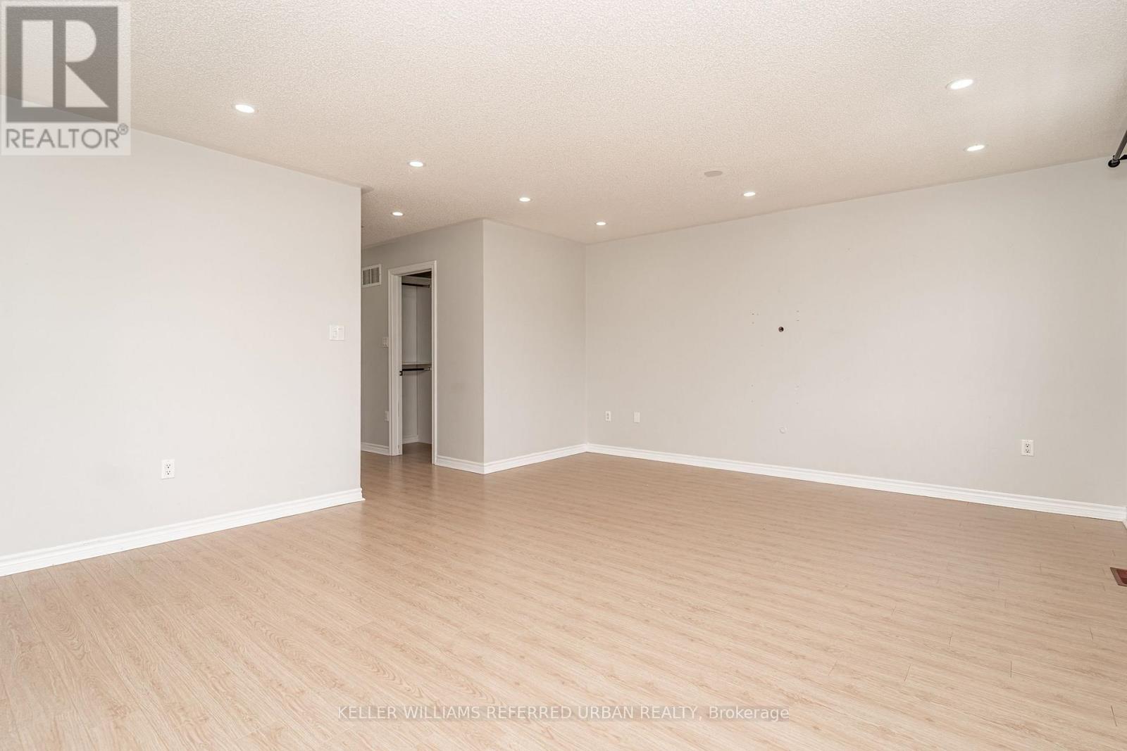 13313 BATHURST STREET - 8