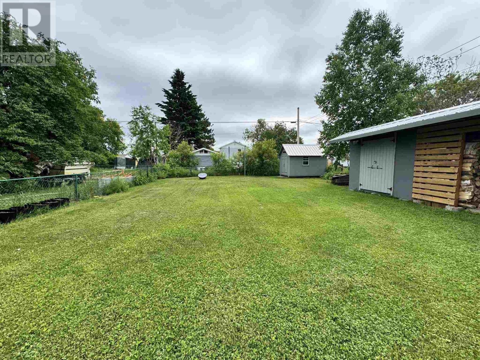 68 Lansdowne ST S - 28