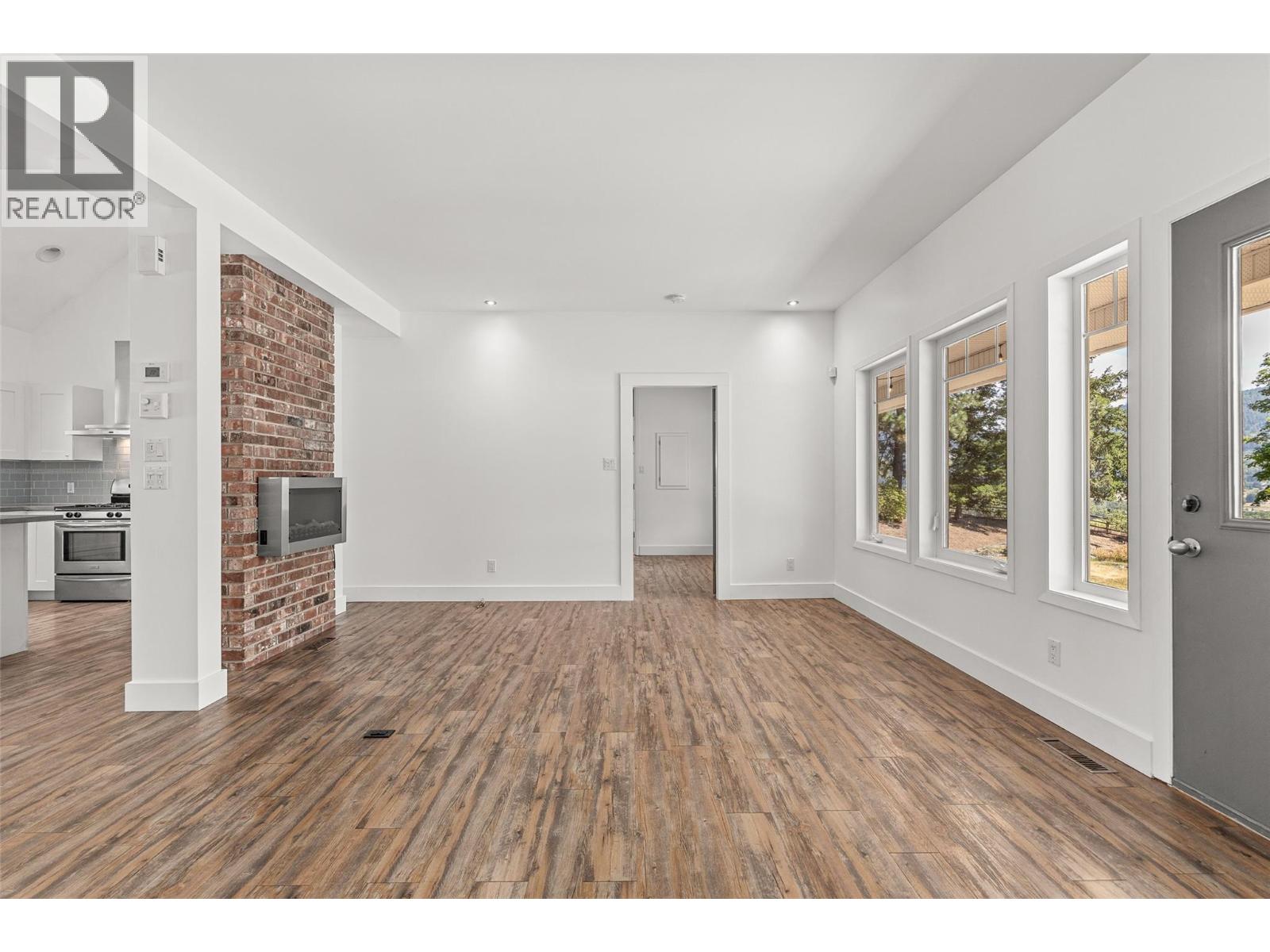 10421 Warren Road - 18