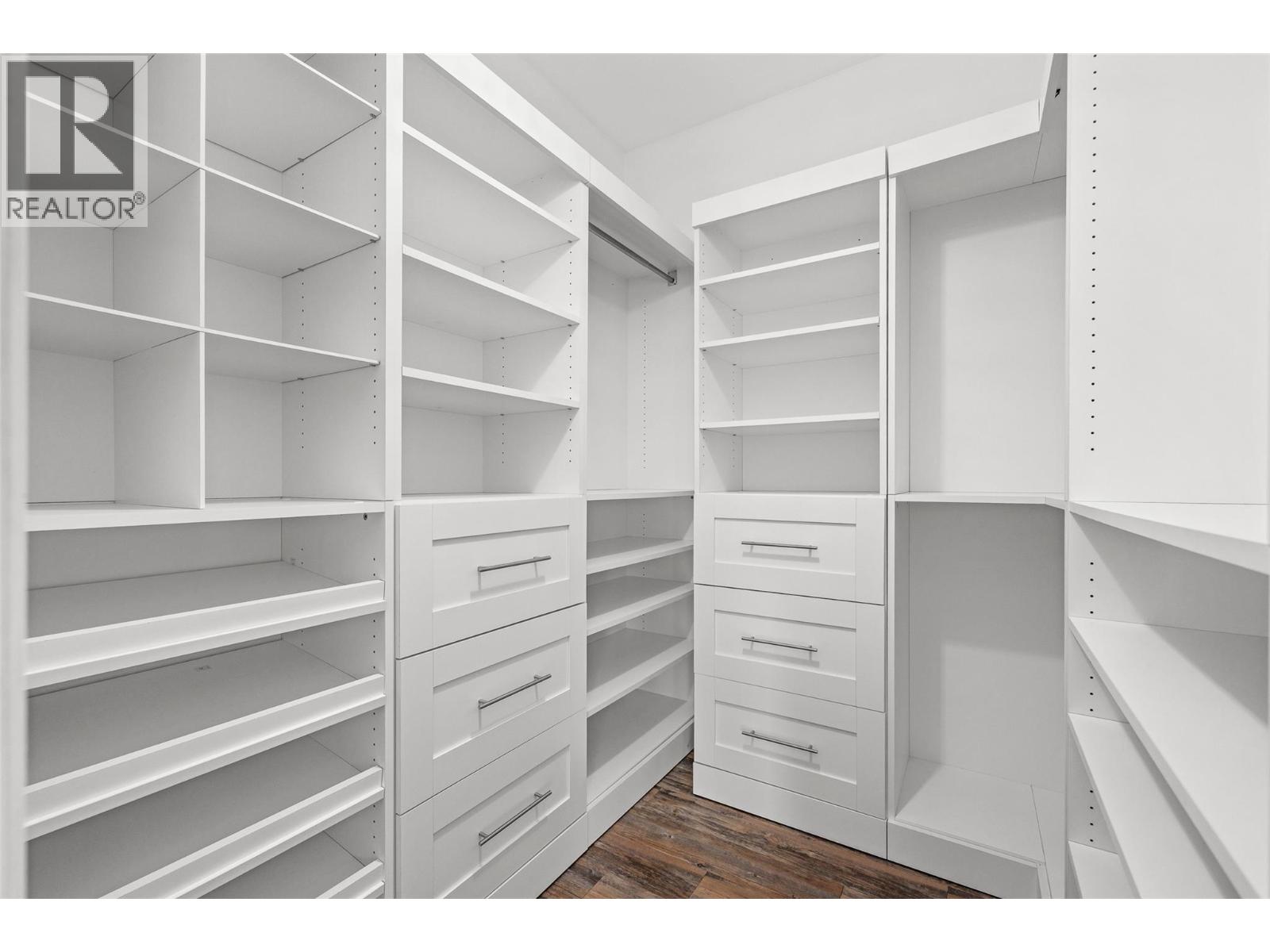 10421 Warren Road - 25