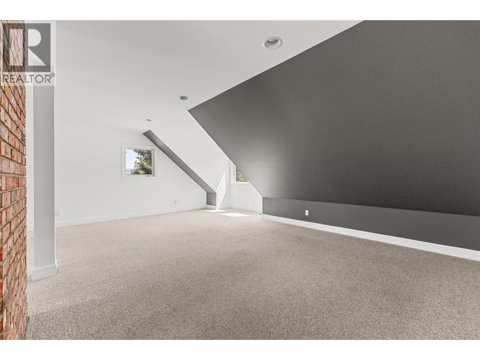 10421 Warren Road - 31