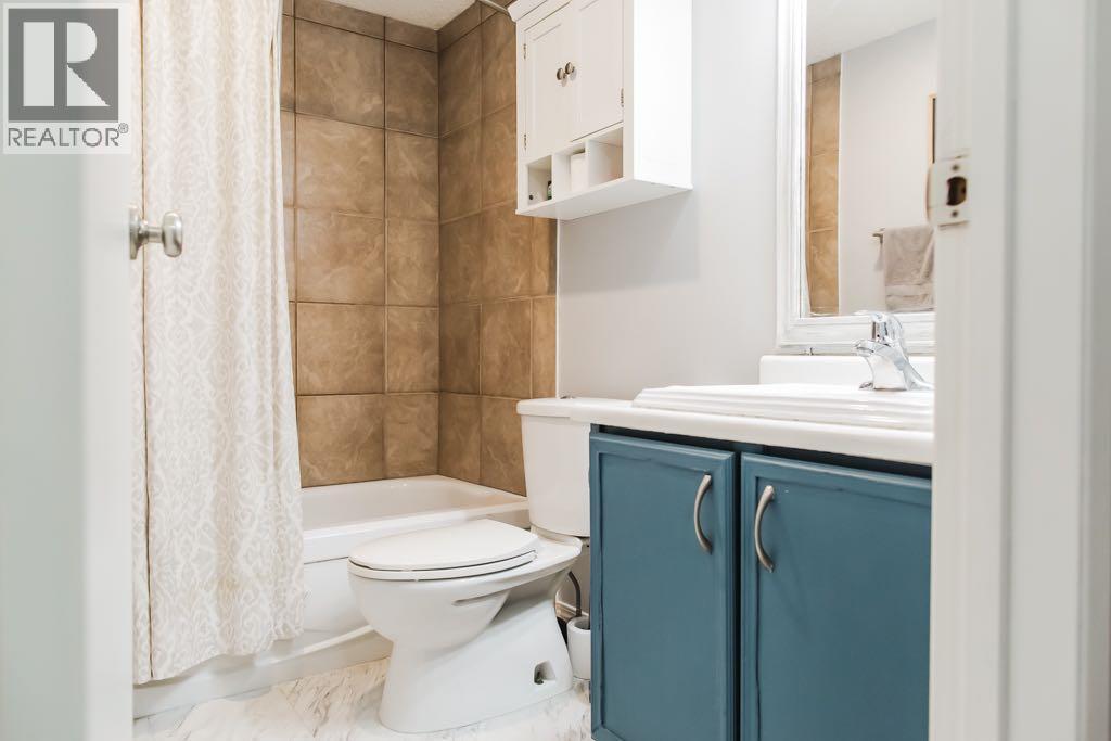 #4107 7201 Poplar Drive - 21