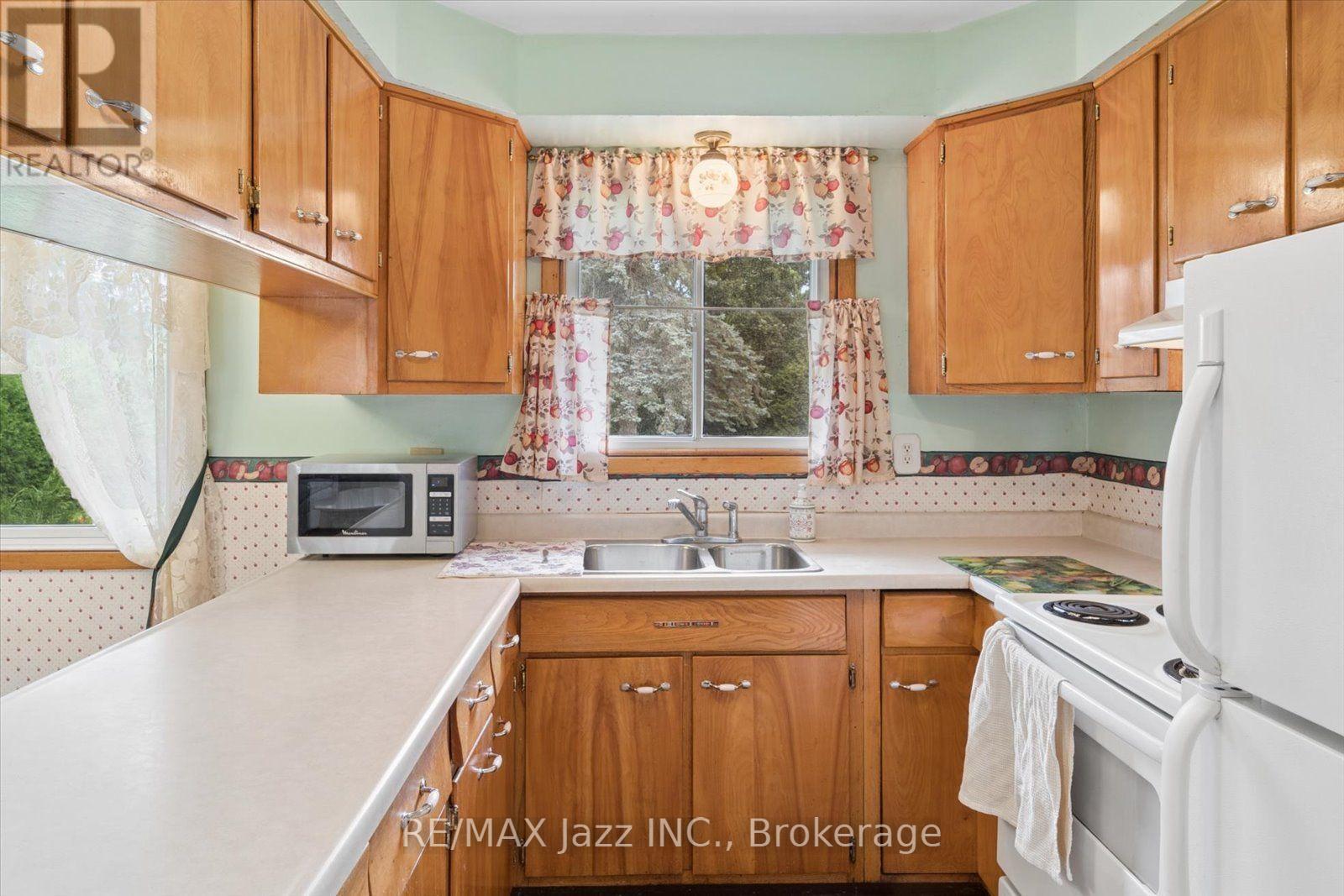 616 BICKLE DRIVE - 11