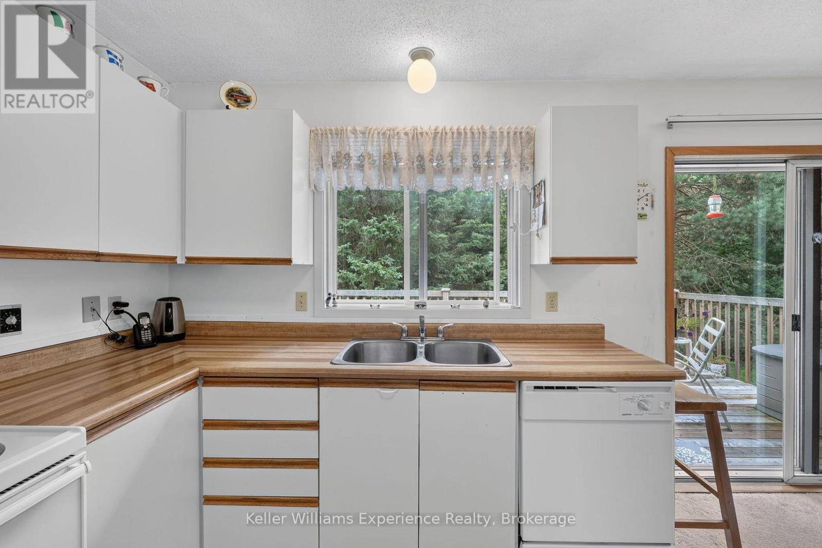 141 MEADOW HEIGHTS DRIVE - 14