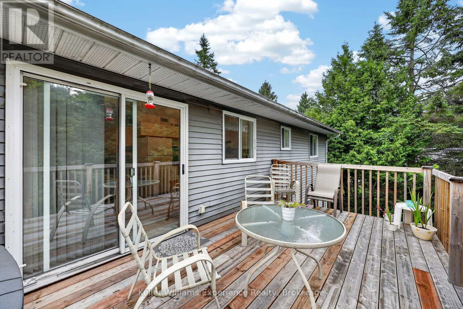 141 MEADOW HEIGHTS DRIVE - 18